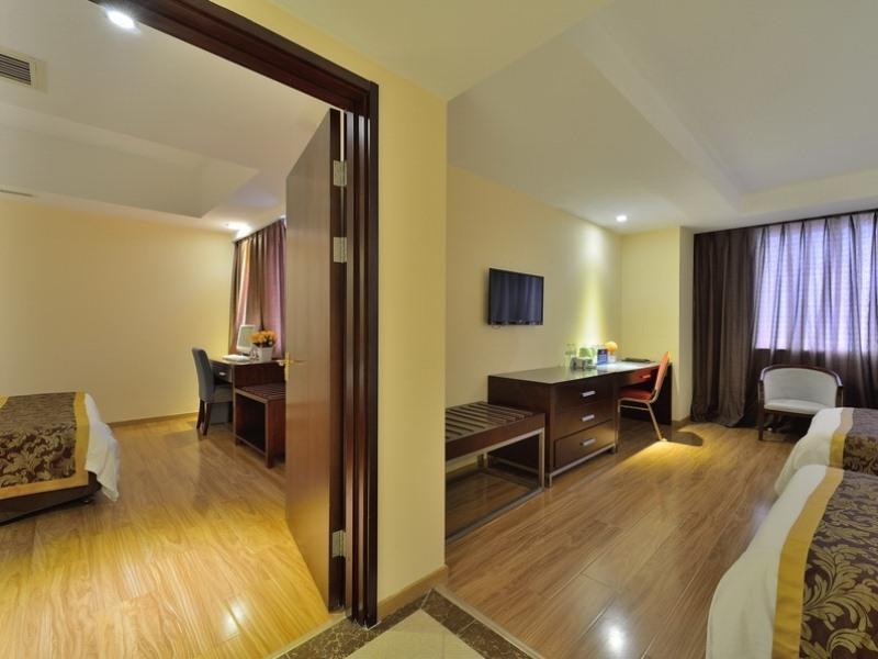 Greentree Alliance Beijing West Railway Station Zhanqian North Square Hotel Extérieur photo